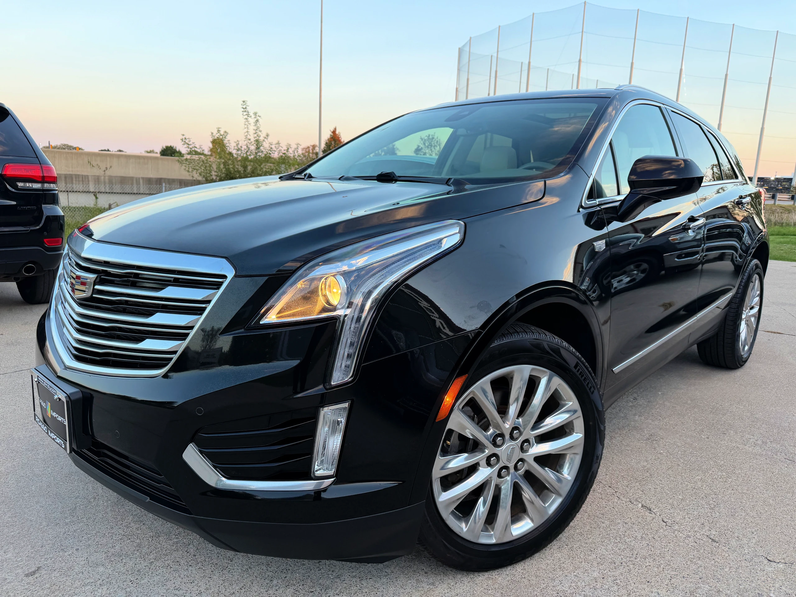 Used 2019 Cadillac XT5 Luxury AWD/4WD image 2