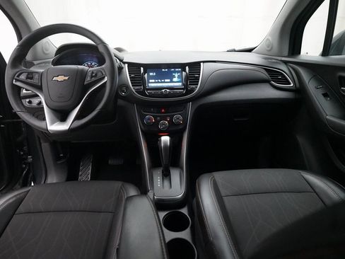 Used 2017 Chevrolet Trax LT w/ Driver Confidence Package image 5