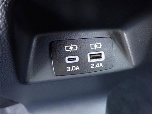 Used 2024 Subaru Crosstrek 2.0i Premium image 10