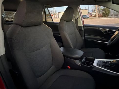 Certified 2025 Toyota RAV4 LE image 45