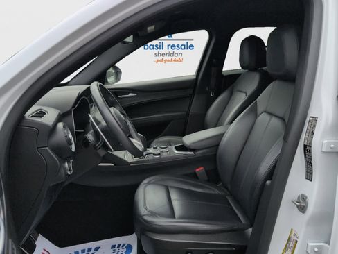 Used 2022 Alfa Romeo Stelvio Sprint image 10