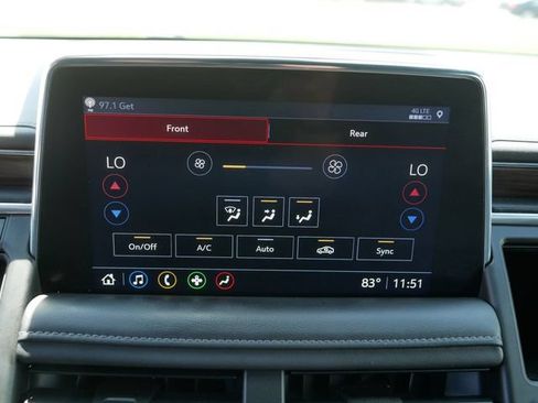 Used 2021 Chevrolet Tahoe Z71 w/ Z71 Signature Package AWD/4WD image 38