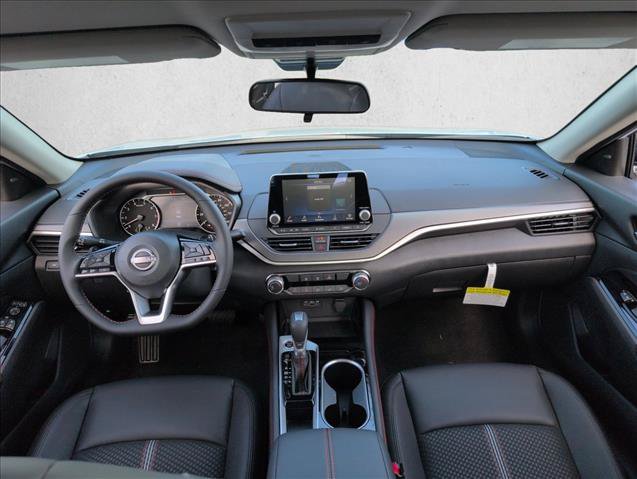 Certified 2025 Nissan Altima 2.5 SR FWD image 18