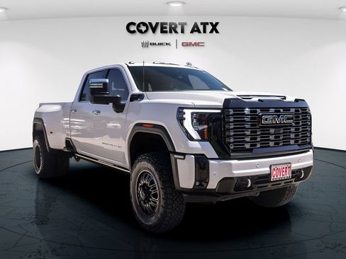 Used 2025 GMC Sierra 3500 Denali Ultimate AWD/4WD image 7