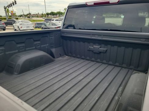 Used 2024 Chevrolet Silverado 1500 RST AWD/4WD image 7