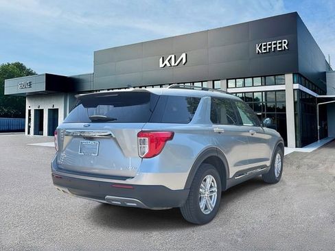 Used 2023 Ford Explorer XLT w/ Equipment Group 202A AWD/4WD image 8