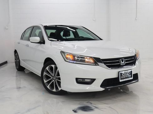 Used 2014 Honda Accord Sport image 2