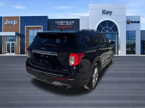 Used 2022 Ford Explorer Limited w/ Equipment Group 301A image 7