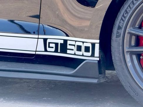 Used 2020 Ford Mustang Shelby GT500 w/ Technology Package RWD image 6