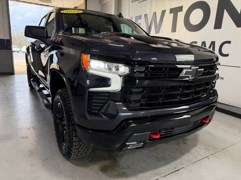 Used 2024 Chevrolet Silverado 1500 LT Trail Boss w/ Convenience Package II image 37