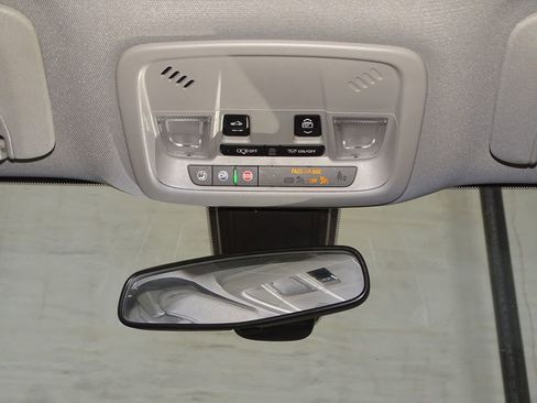 Used 2022 Chevrolet Malibu LT image 29