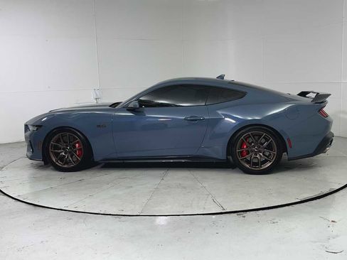 Used 2024 Ford Mustang GT Premium image 5