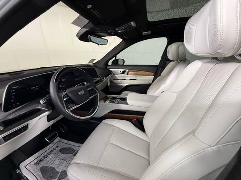 New 2026 Cadillac Vistiq Sport AWD/4WD image 5