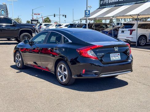 Used 2019 Honda Civic LX image 2