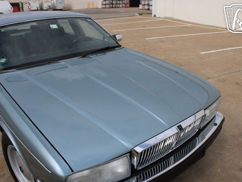 Used 1990 Jaguar XJ Vanden Plas RWD image 28