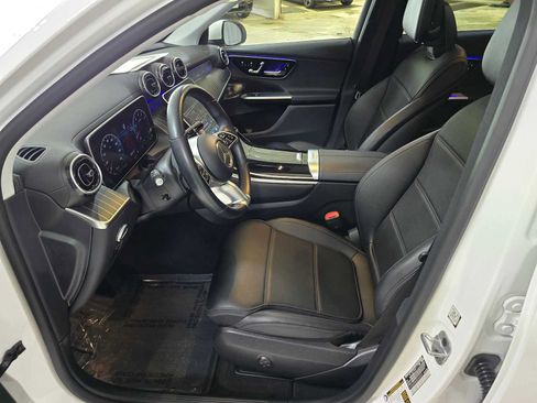 Used 2024 Mercedes-Benz GLC 300 4MATIC image 20