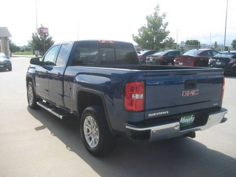 Used 2018 GMC Sierra 1500 SLE w/ SLE Value Package AWD/4WD image 5