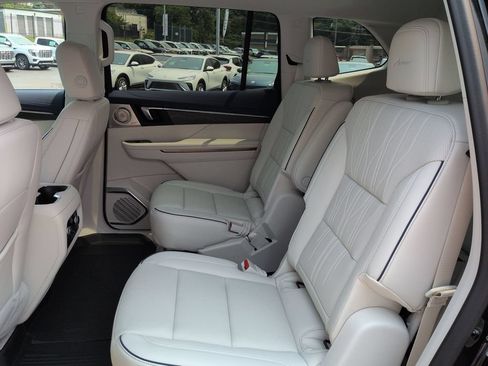 New 2026 Buick Enclave Avenir w/ Super Cruise Package AWD/4WD image 15