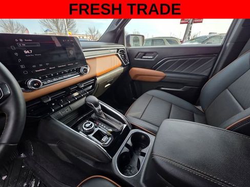 Used 2025 GMC Canyon AT4 w/ Technology Plus Package image 25