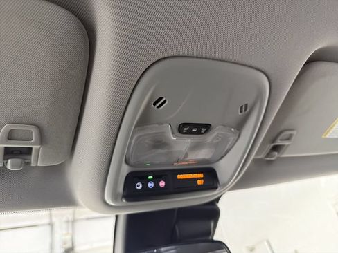 Certified 2025 Chevrolet TrailBlazer LT AWD/4WD image 27