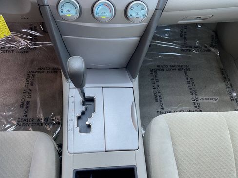 Used 2007 Toyota Camry LE FWD image 20