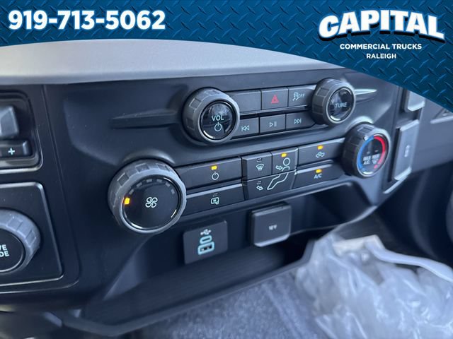 New 2026 Ford F550 2WD Crew Cab image 31