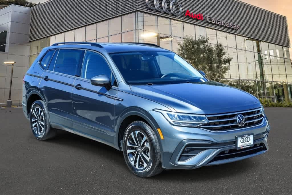 Used 2023 Volkswagen Tiguan S FWD image 3