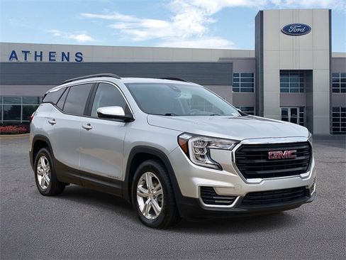 Used 2022 GMC Terrain SLE w/ Driver Convenience Package image 1