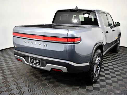 Used 2022 Rivian R1T Launch Edition image 12