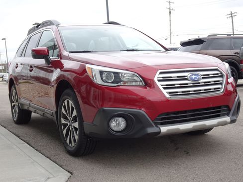 Used 2015 Subaru Outback 2.5i Limited image 6