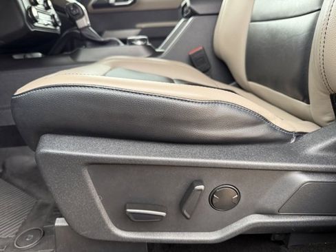 Used 2023 Ford Bronco Wildtrak image 15