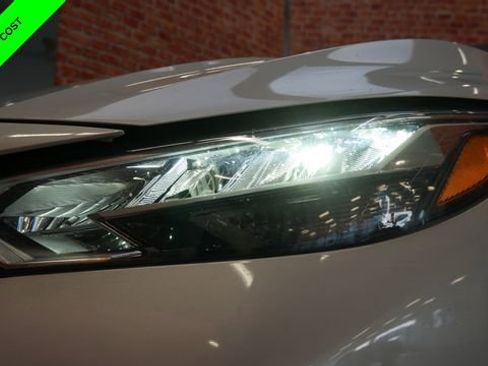 Certified 2023 Nissan Sentra SR w/ Midnight Edition Package image 62