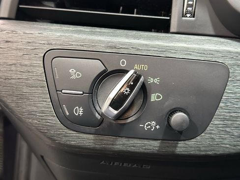 Used 2017 Audi A4 2.0T Premium Plus w/ Premium Plus Package image 38