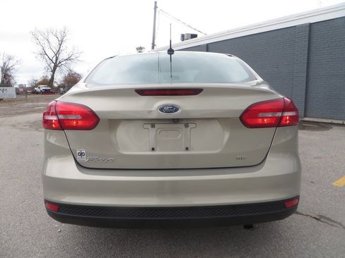 Used 2016 Ford Focus SE image 7