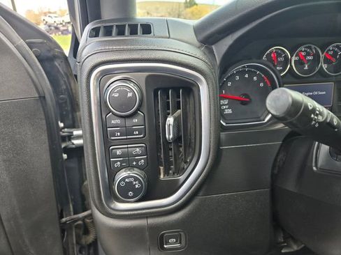 Used 2019 Chevrolet Silverado 1500 RST AWD/4WD image 12