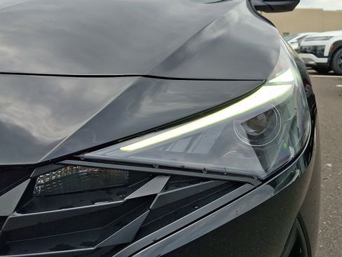 Certified 2023 Hyundai Elantra SEL FWD image 9