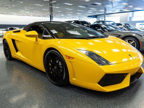 Used 2012 Lamborghini Gallardo LP 560-4 AWD/4WD image 4