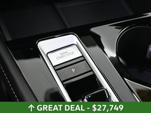Used 2024 Volkswagen Atlas SE AWD/4WD image 26