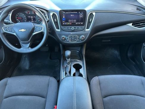 Used 2023 Chevrolet Malibu LT FWD image 15