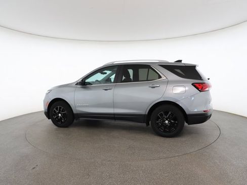 Used 2023 Chevrolet Equinox LT w/ Driver Convenience Package image 8