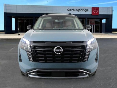 New 2026 Nissan Pathfinder Platinum FWD image 8
