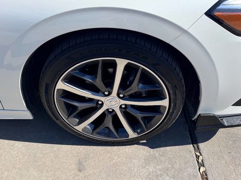 Used 2024 Honda Civic Touring image 4