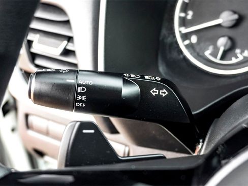 Used 2023 Nissan Rogue SV image 19