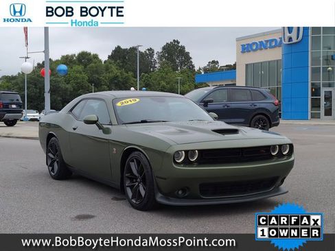 Used 2019 Dodge Challenger R/T Scat Pack RWD image 1