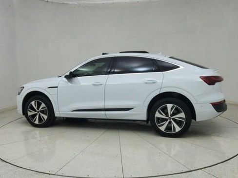 Used 2024 Audi Q8 e-tron Premium Plus w/ Premium Plus Package image 67