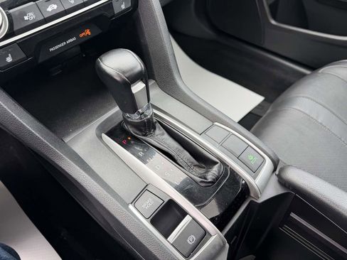 Used 2016 Honda Civic Touring image 24