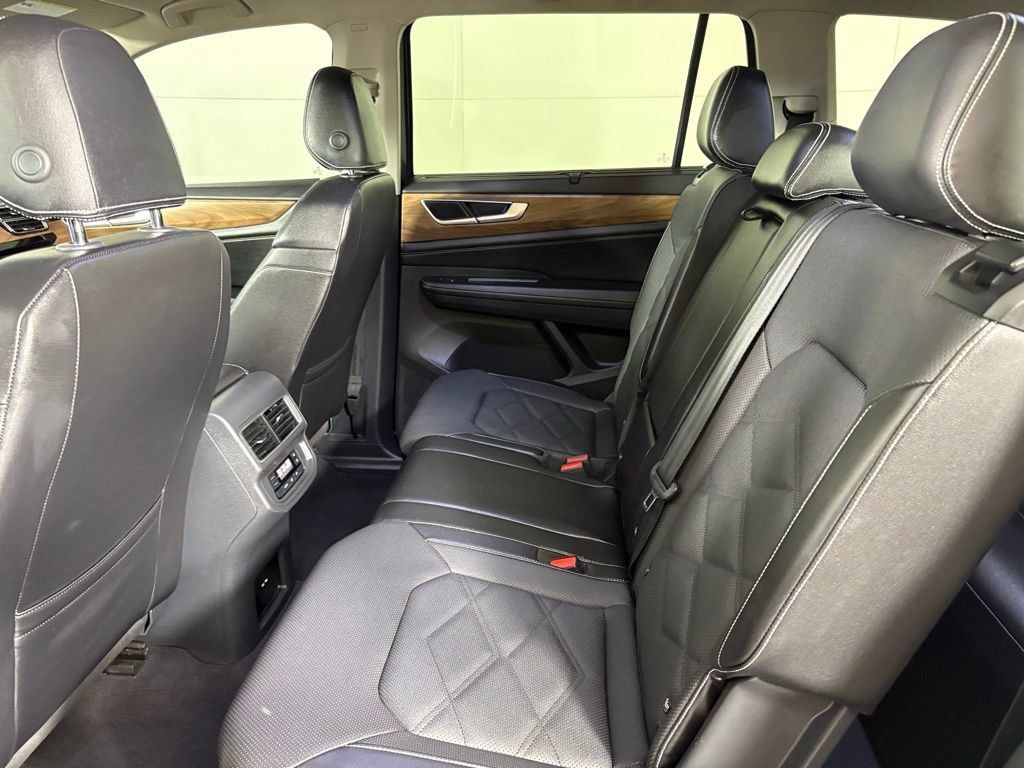 Used 2024 Volkswagen Atlas SE FWD image 36