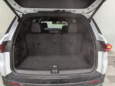 Used 2025 Buick Enclave Preferred image 26