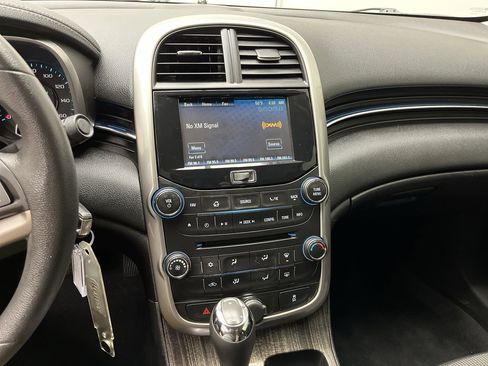 Used 2014 Chevrolet Malibu LT FWD image 5