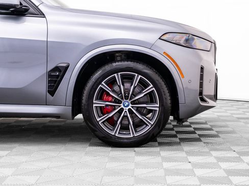 Used 2024 BMW X5 xDrive50e w/ M Sport Package AWD/4WD image 38